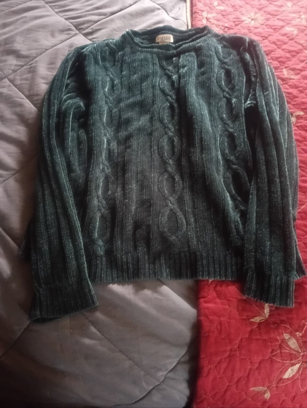 Classic Elements Dark Green Cable Knit Crewneck Sweater